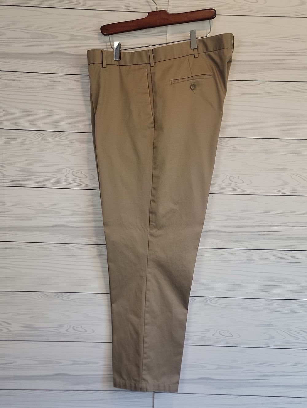 Dockers Chinos Men's Classic Khaki Dress Pants - Tan Straight Fit Size 42"X32"